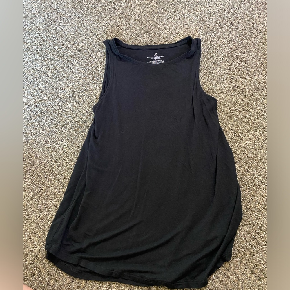 Tank tops - Picture 2 of 3